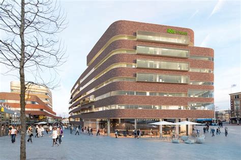 stationsgebied arnhem nadert voltooiing met bouwstart ibis styles hotel arnhem gelderlandernl