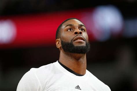 report warriors  teams pursuing willie reed
