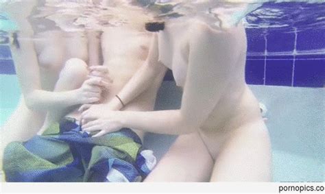 underwater handjob and blowjob porno pics