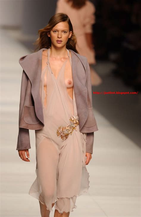 nude runway model pics sex archive