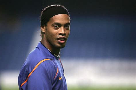 Barcelona V Chelsea Ronaldinho Honoured By Champions League Memories