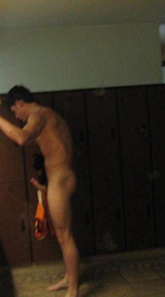 flaunting in the locker room page 81 lpsg