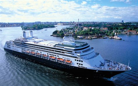 holland americas ms rotterdam cruise ship    ms rotterdam