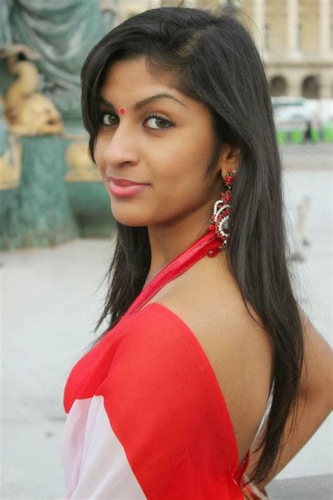 Lankan Hot Actress Model Tv Presenter Singer Pics Photos