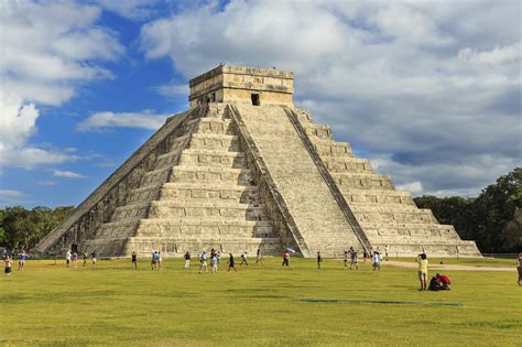 20 chichén itzá the world s most popular tourist attractions