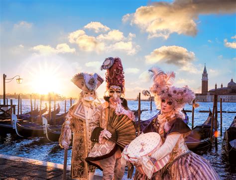 Venice Italy February 12 2016 Venetian Costumes Pose In Front Of