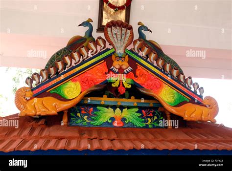 kanadi kuttichathan kavu   chathan temple  perunkottukkara