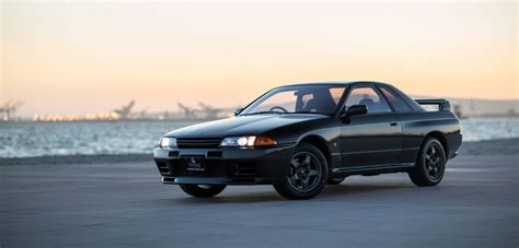 heres  definitive nissan skyline  gt  buyers guide hagerty media