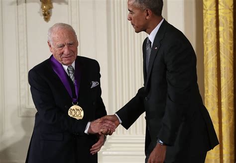 obama      greats  awarded presidential medals