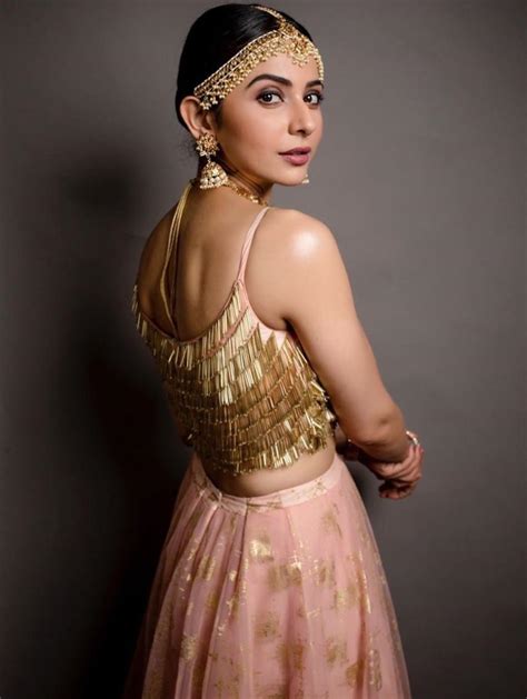 beautiful photos of the versatile actress rakul preet singh pics