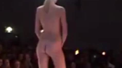 only one naked model on fashion show hd porn ae xhamster de