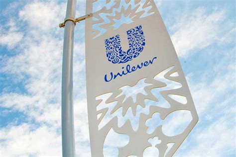 unilever aims  halve  recycled plastic     food business news