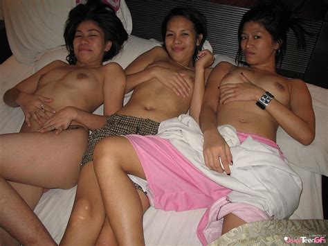 drunken naked girls at home party