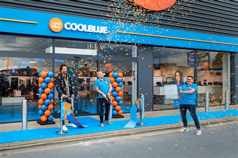 coolblue opent zijn grootste vlaamse winkel