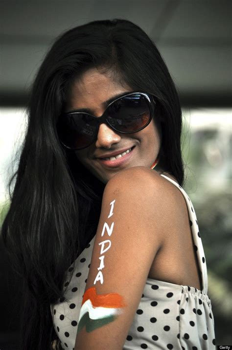 poonam pandey vows to go nude if india wins cricket world cup photos huffpost