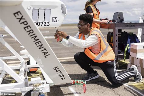 amazon unveils  prime air delivery drone   drop packages  twelve feet   air