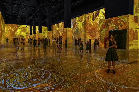 沉浸式van Gogh 为2021年为旧金山带来了预计的艺术体验日期书
