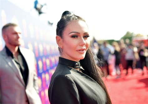 jenni jwoww farley wanted this artistic career before