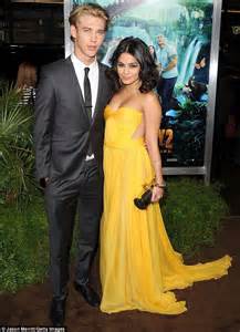 Vanessa Hudgens Is Cheerful In Canary Yellow At Premiere
