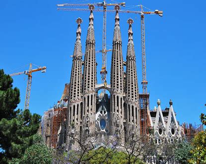 barcelona tourist attractions attractions  barcelona spain