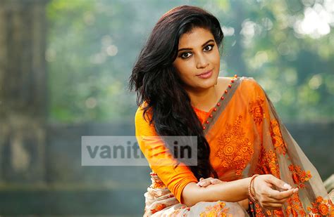 vanitha photo gallery വനിത celebrity pics cover shoot images interview photos