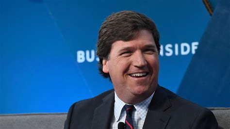 Tucker Carlson Says He Can T Go Out To Eat Without Someone Telling Him