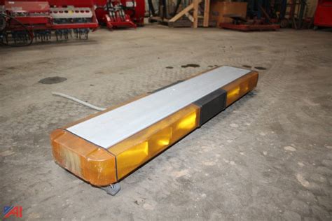 auctions international auction village  east hampton ny  item whelen edge  light bar