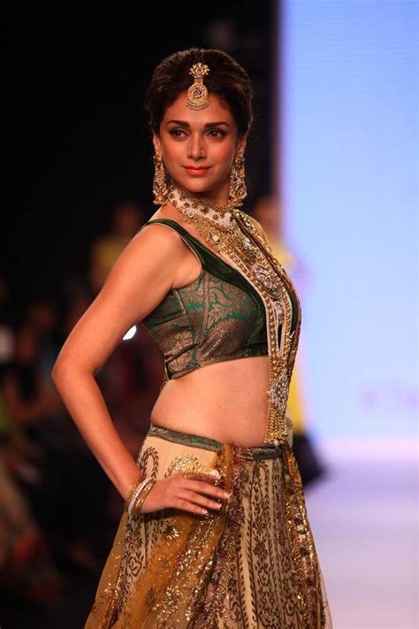 aditi rao hydari seductive navel show seductive actress