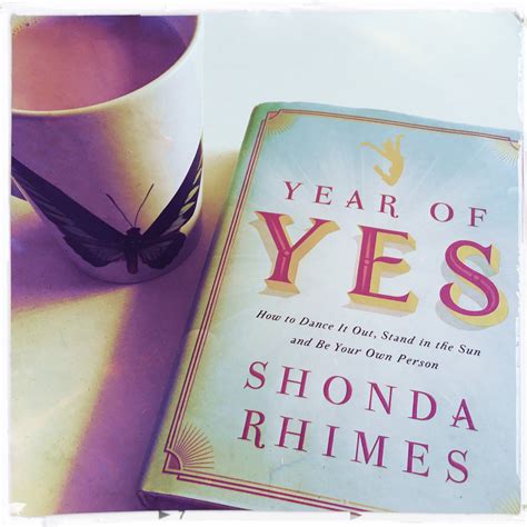 reading year   shonda rhimes turns  sights  making