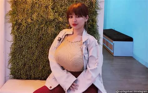 Indonesian Star Cupi Cupita Criticised For Having Large Boobs