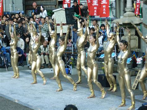 Naked Golden Dancers Sankaku Complex