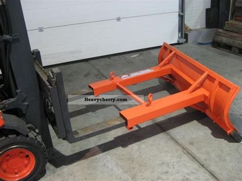 forklift snow plow  front mounted forklift truck photo