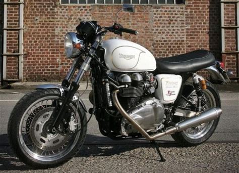 triumph bonneville  pettinari gallery top speed