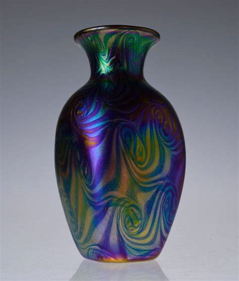 Iridescent Hand Blown Glass Vase Loetz Or Tiffany Style