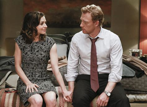 Amelia And Owen There S Hope Grey S Anatomy Relationship Update Who