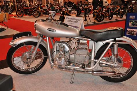 wooler flat  classic motorcycle pictures