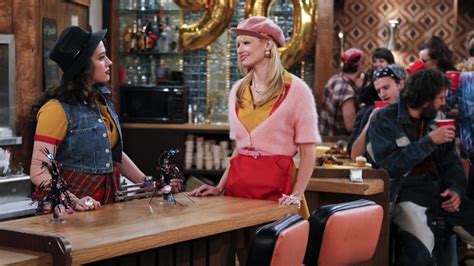 The Sorry State Of 2 Broke Girls Racism And Lame Sex