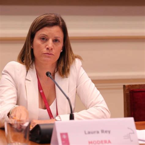 Laura Rey Arenas Linkedin