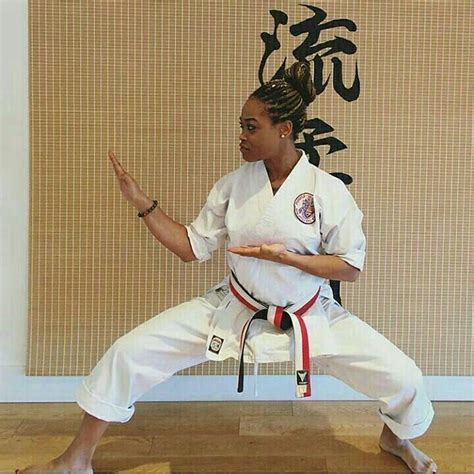 pin  prolifik  design  black martial artist female martial artists martial arts women