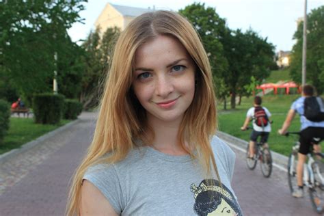 where to meet ukrainian girls in ukraine with images