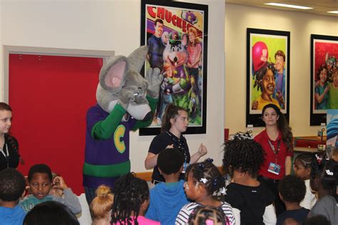 2015 Holiday Guide Fun At Chuck E Cheese S During The
