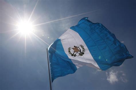 La Bandera Nacional Cumple 195 Años República Gt