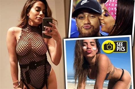 psg star neymar ‘girlfriend anitta breaks silence on romance rumours