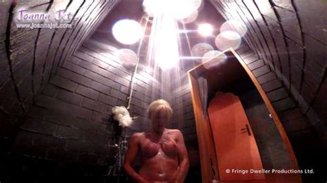 watch joanna jet in the shower tranny shemale