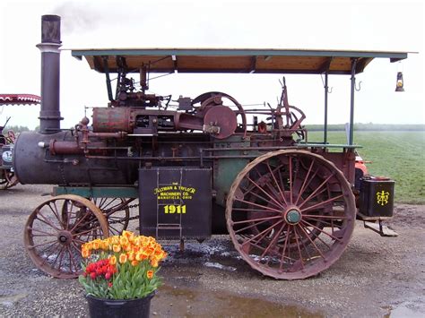 steam tractor  photo  freeimages