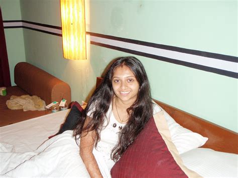 sexy indian girls first night hot pics while having sex on honeymoon