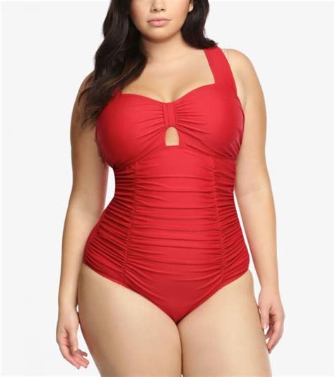 The 10 Best Plus Size Swimsuits To Wear This Summer