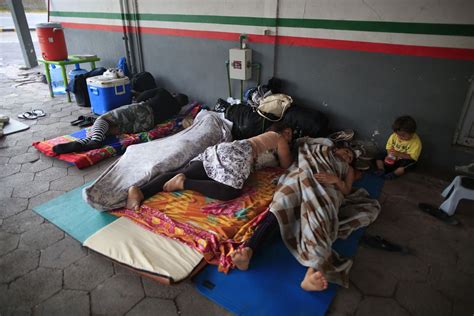 Asylum Seekers Must Wait In Dangerous City In Mexico New York Daily News