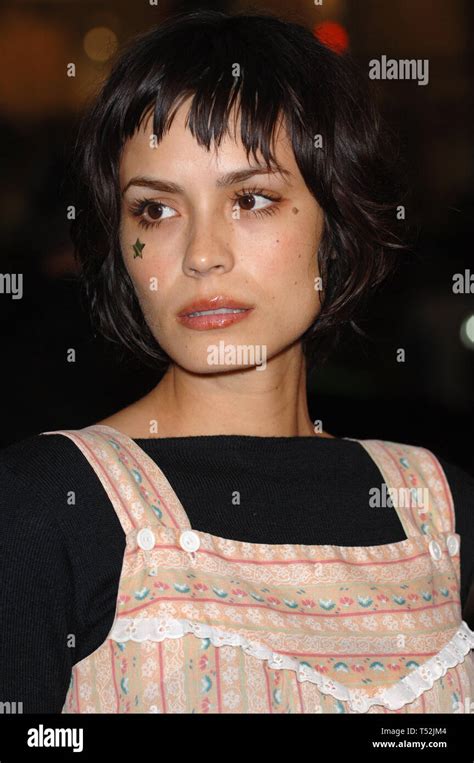 los angeles ca october   actress shannyn sossamon   hollywood premiere