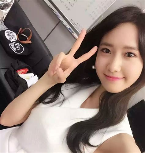 Fans Uncover Photo Of What Looks Like Yoona In A Swimsuit Koreaboo